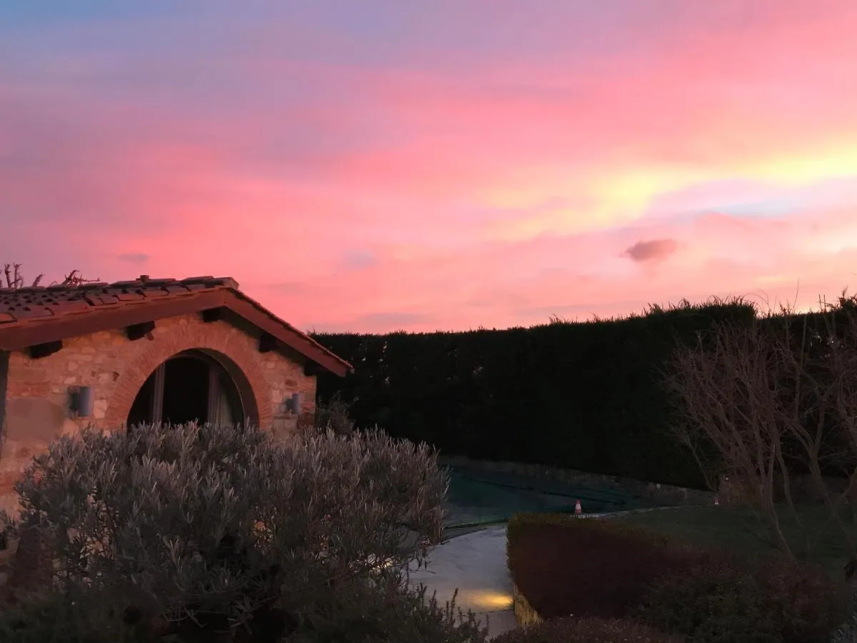 Appartamento In Villa Con Piscina - Mhateria Relais Rignano sullʼArno Italia